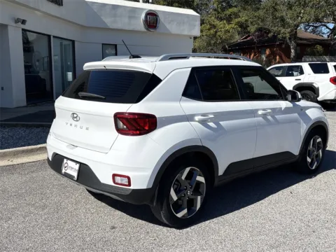 More photos of 2023 Hyundai Venue SEL at Step One Chrysler Dodge Jeep Ram Fiat Crestview, FL