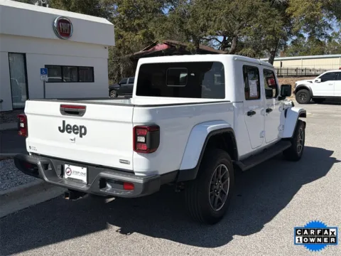 More photos of 2022 Jeep Gladiator Overland at Step One Chrysler Dodge Jeep Ram Fiat Crestview, FL