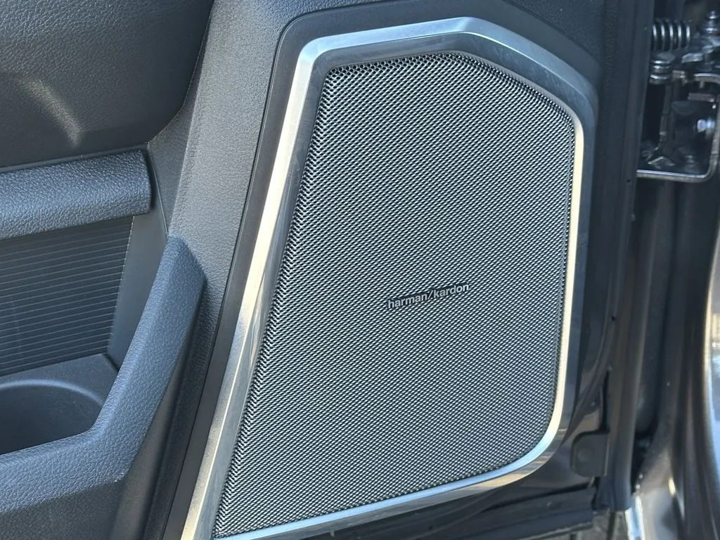 2026 RAM 3500 Laramie - Photo 22