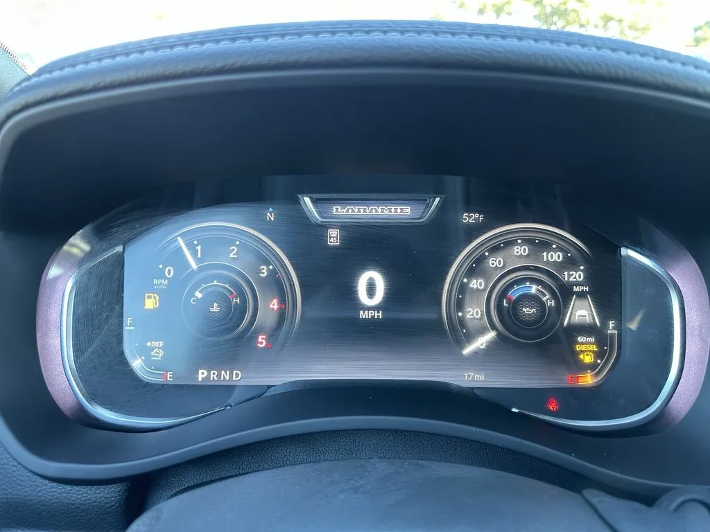 2026 RAM 3500 Laramie - Photo 35