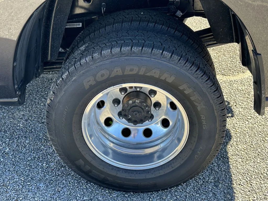 2026 RAM 3500 Laramie - Photo 40