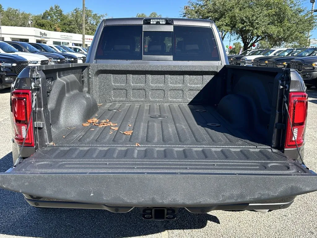 2026 RAM 3500 Laramie - Photo 37