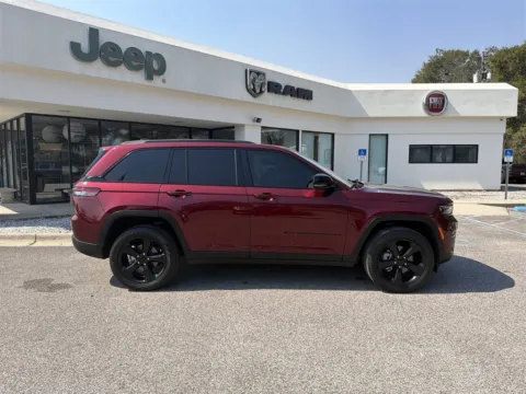 More photos of 2024 Jeep Grand Cherokee Limited at Step One Chrysler Dodge Jeep Ram Fiat Crestview, FL