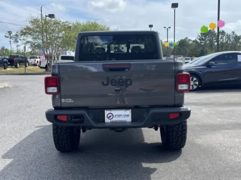 More photos of 2026 Jeep Gladiator Sport at Step One Chrysler Dodge Jeep Ram Fiat Crestview, FL