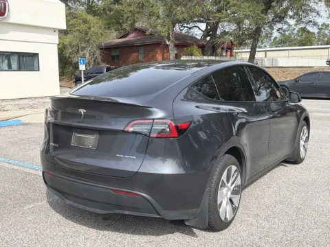 More photos of 2024 Tesla Model Y Long Range at Step One Chrysler Dodge Jeep Ram Fiat Crestview, FL