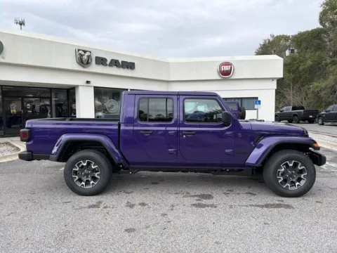 More photos of 2026 Jeep Gladiator Sahara at Step One Chrysler Dodge Jeep Ram Fiat Crestview, FL