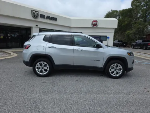 More photos of 2025 Jeep Compass Latitude at Step One Chrysler Dodge Jeep Ram Fiat Crestview, FL