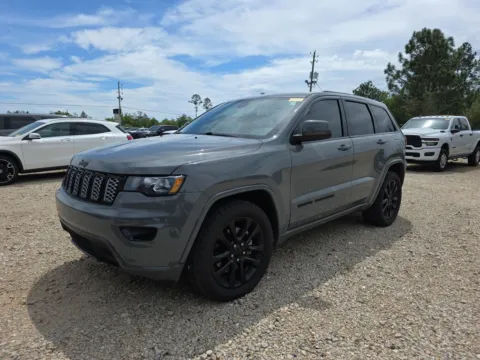 More photos of 2021 Jeep Grand Cherokee Laredo X at Step One Chrysler Dodge Jeep Ram Fiat Crestview, FL