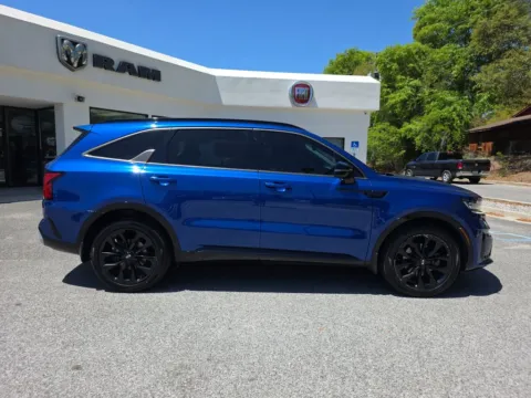 More photos of 2021 Kia Sorento SX-Prestige at Step One Chrysler Dodge Jeep Ram Fiat Crestview, FL