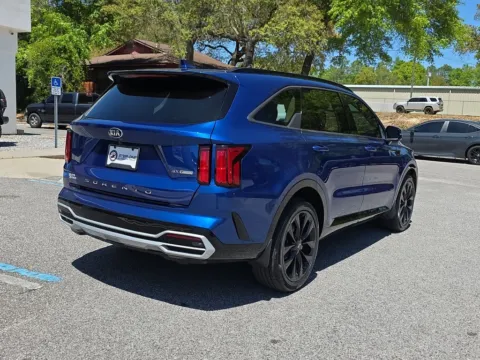 More photos of 2021 Kia Sorento SX-Prestige at Step One Chrysler Dodge Jeep Ram Fiat Crestview, FL