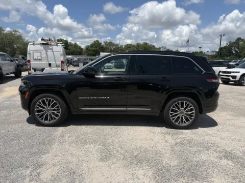 More photos of 2026 Jeep Grand Cherokee Summit at Step One Chrysler Dodge Jeep Ram Fiat Crestview, FL