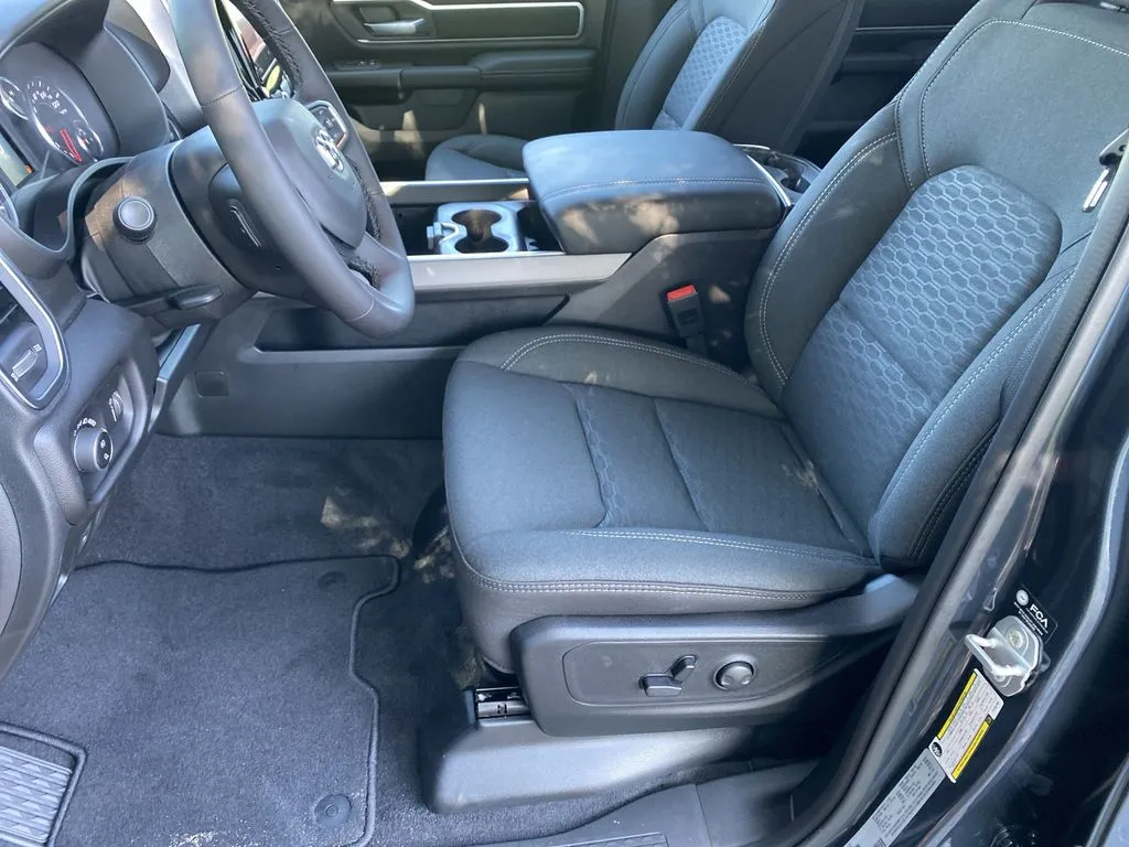 2026 RAM 1500 Big Horn/Lone Star - Photo 14