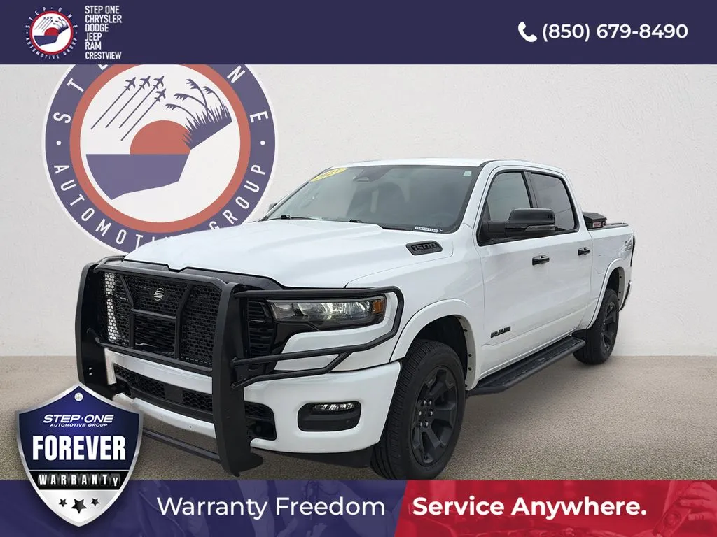 2025 RAM 1500 Big Horn/Lone Star 4x4 Crew Cab 5'7's photo