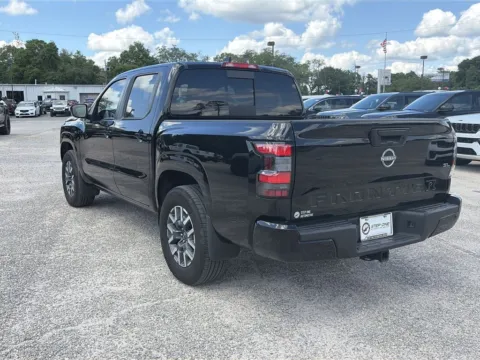 More photos of 2024 Nissan Frontier SL at Step One Chrysler Dodge Jeep Ram Fiat Crestview, FL
