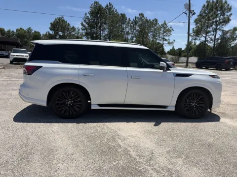 More photos of 2025 INFINITI QX80 LUXE at Step One Chrysler Dodge Jeep Ram Fiat Crestview, FL