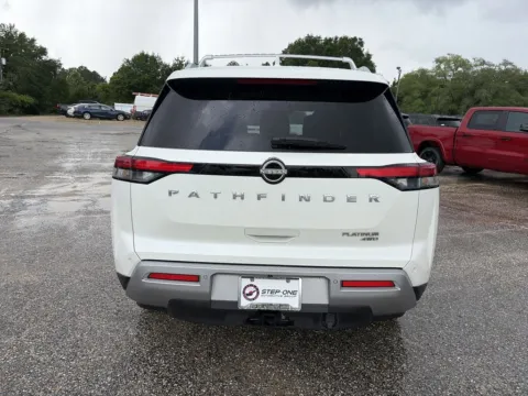 More photos of 2023 Nissan Pathfinder Platinum at Step One Chrysler Dodge Jeep Ram Fiat Crestview, FL