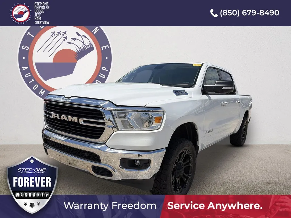 2019 RAM 1500 Big Horn/Lone Star 4x4 Crew Cab 5'7's photo