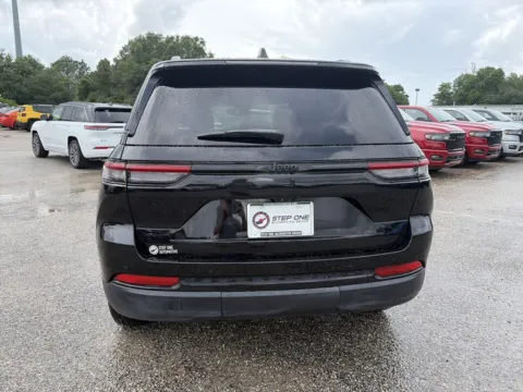 More photos of 2024 Jeep Grand Cherokee Altitude X at Step One Chrysler Dodge Jeep Ram Fiat Crestview, FL