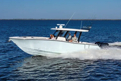 Photos of 2026 Robalo R360 Center Console for sale in Charleston, SC at Longshore Boats Charleston