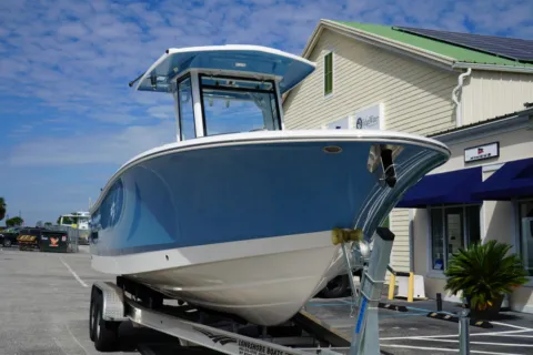 Another view of 2026 Robalo R250 Center Console for sale in Charleston, SC at Longshore Boats Charleston