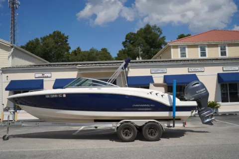 Photos of 2020 Chaparral 23 SSi OB for sale in Charleston, SC at Longshore Boats Charleston