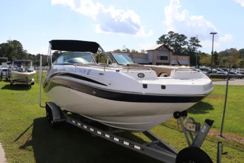 Another view of 2019 Hurricane SunDeck 2486 OB for sale in Bluffton, SC at Longshore Boats Bluffton