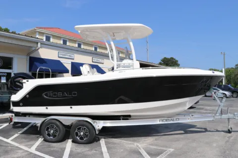 2024 Robalo R222 Explorer for sale in Charleston, SC