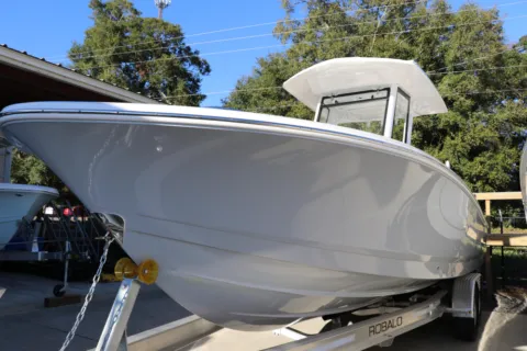 Photos of 2024 Robalo 266 Cayman for sale in Charleston, SC at Longshore Boats Charleston