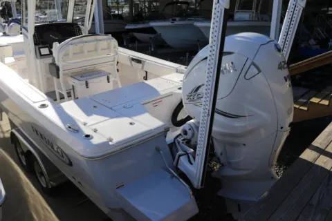 Another view of 2024 Robalo 266 Cayman for sale in Charleston, SC at Longshore Boats Charleston