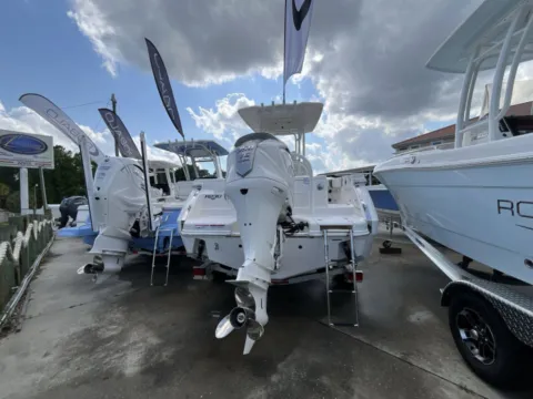 More photos of 2024 Robalo R230 Center Console at Longshore Boats Charleston, SC