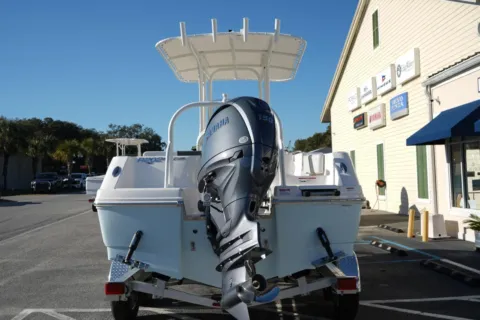 More photos of 2026 Robalo R202 Explorer at Longshore Boats Charleston, SC