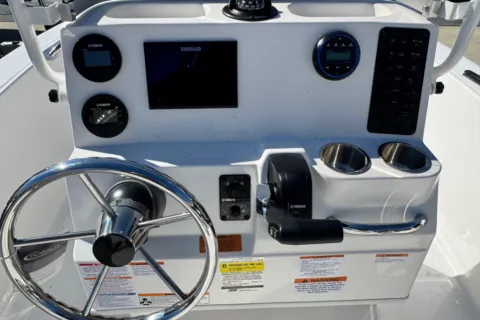 Another view of 2026 Robalo R160 Center Console for sale in Charleston, SC at Longshore Boats Charleston