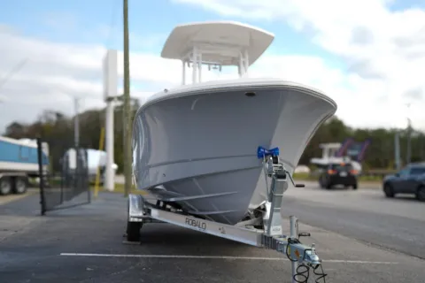 Another view of 2026 Robalo R232 Explorer for sale in Charleston, SC at Longshore Boats Charleston