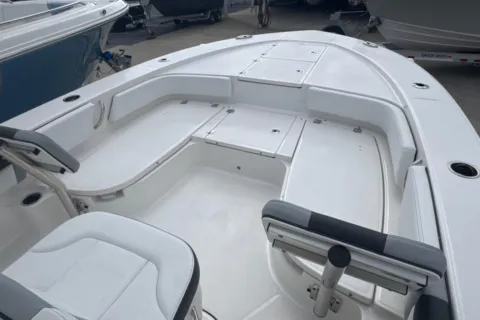 More photos of 2026 Robalo 246 Cayman at Longshore Boats Charleston, SC