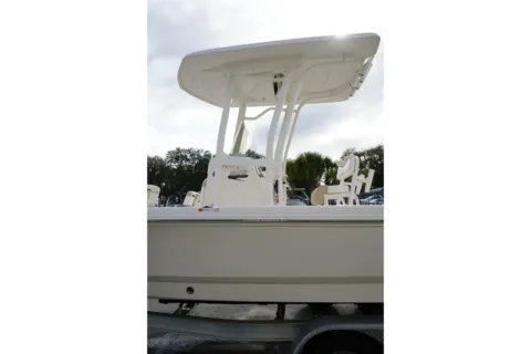 More photos of 2020 Robalo 226 Cayman at Longshore Boats Charleston, SC