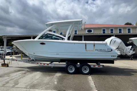 Photos of 2026 Robalo R277 Dual Console for sale in Charleston, SC at Longshore Boats Charleston