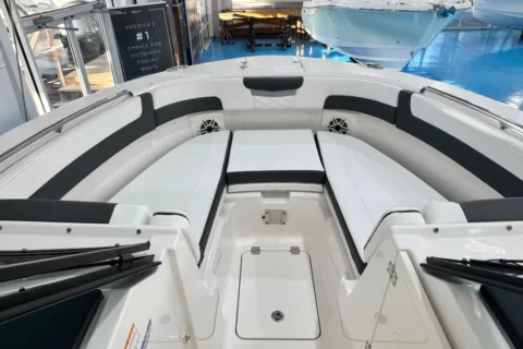 More photos of 2026 Robalo R277 Dual Console at Longshore Boats Charleston, SC