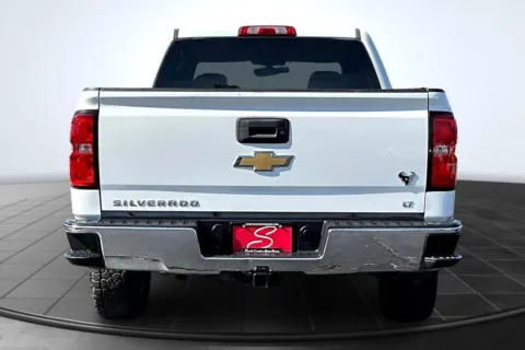 More photos of 2018 Chevrolet Silverado 1500 LT at South County Auto Plaza, MO