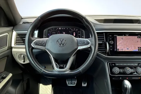 More photos of 2022 Volkswagen Atlas Cross Sport V6 SEL R-Line 4Motion at South County Auto Plaza, MO