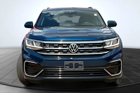 Another view of 2022 Volkswagen Atlas Cross Sport V6 SEL R-Line 4Motion for sale in St. Louis, MO at South County Auto Plaza