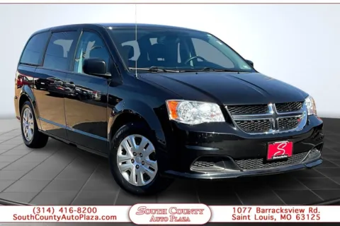 Gray 2019 Dodge Grand Caravan SE Plus for sale in St. Louis, MO