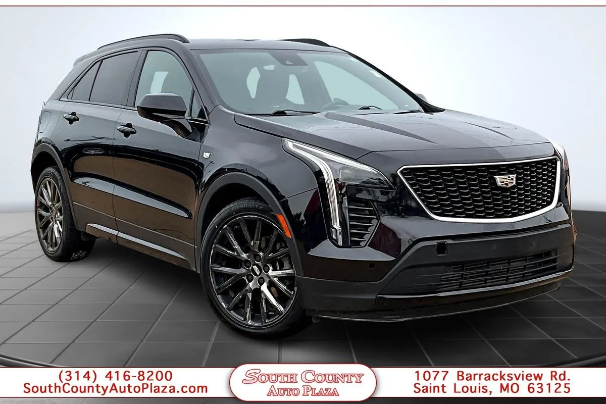 Black 2020 Cadillac XT4 Sport for sale in St. Louis, MO