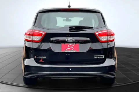 More photos of 2018 Ford C-Max Hybrid Titanium at South County Auto Plaza, MO