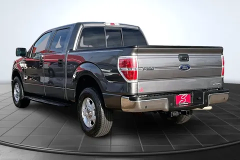 Photos of 2014 Ford F-150 XLT for sale in St. Louis, MO at South County Auto Plaza