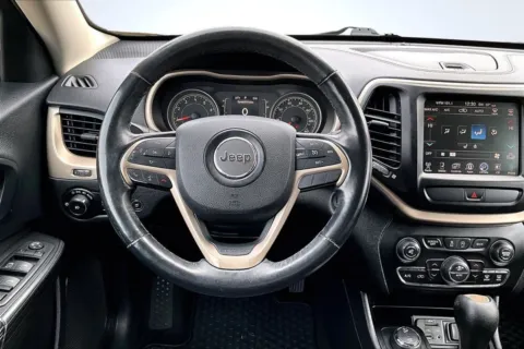 More photos of 2015 Jeep Cherokee Latitude at South County Auto Plaza, MO