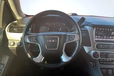 More photos of 2016 GMC Yukon XL SLT at South County Auto Plaza, MO