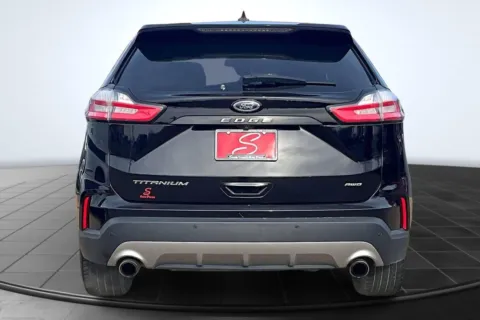 More photos of 2022 Ford Edge Titanium at South County Auto Plaza, MO