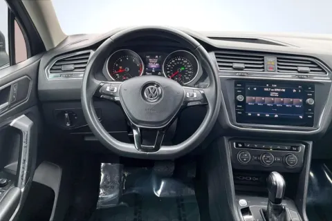 More photos of 2020 Volkswagen Tiguan 2.0T SE at South County Auto Plaza, MO