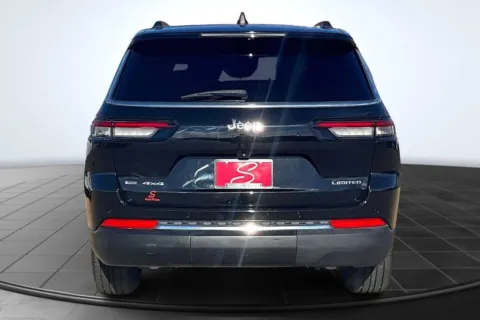 More photos of 2021 Jeep Grand Cherokee L Limited 4x4 at South County Auto Plaza, MO