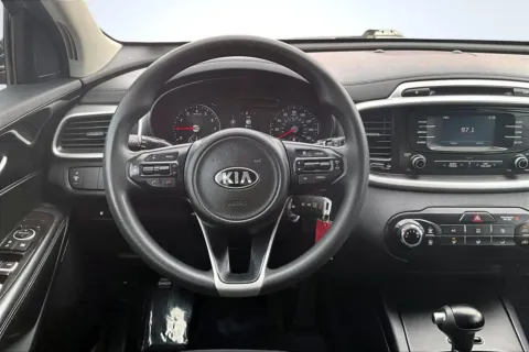 More photos of 2018 Kia Sorento 3.3L LX at South County Auto Plaza, MO